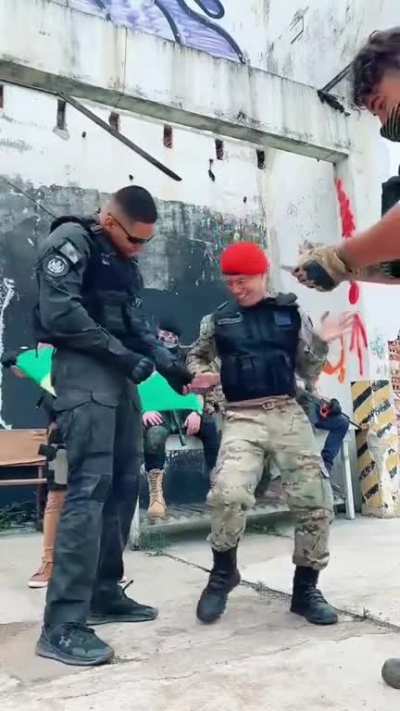 manliest Brazilian military cop 🥰🥵🔫🌟