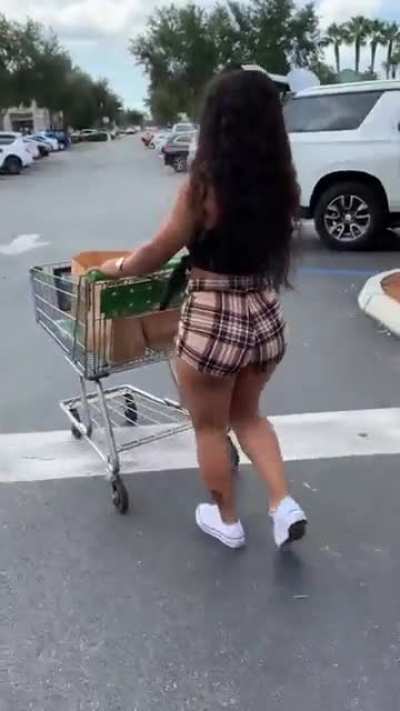 I’d hire her to be my personal shopper