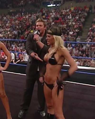 Ashley´s huge jugs in a bikini contest