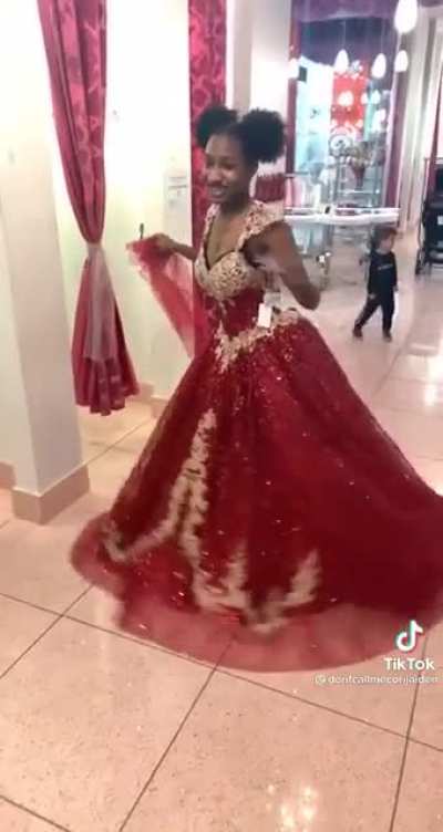 Little gentleman applauds a twirling princess
