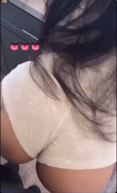 👅