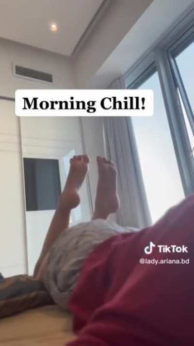 Pretty feet