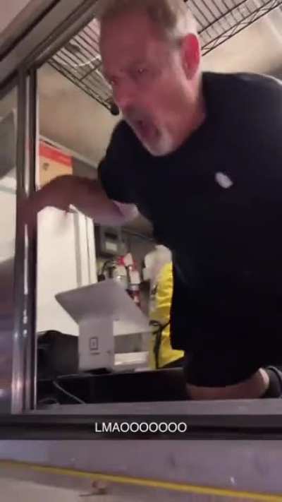 Group of entitled women decide to open a closed food truck and get rightfully chewed out by the owner