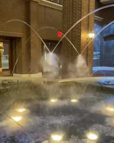 Perfectly Synced Fountain