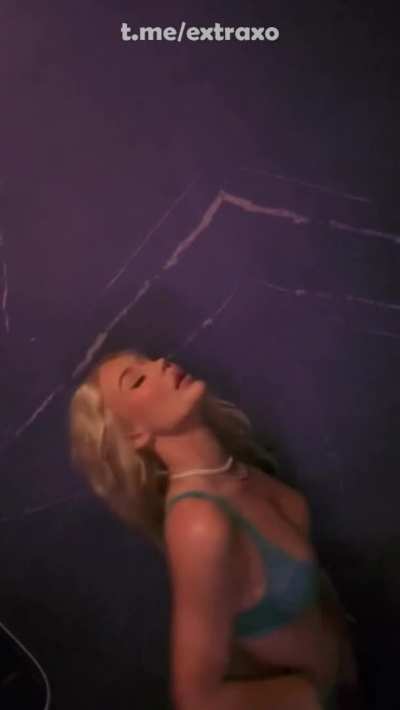 Iggy Azalea nude