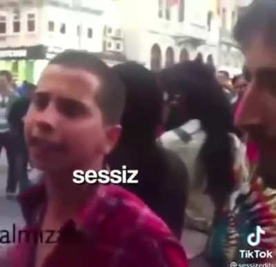 Ölüyordum sandın ya