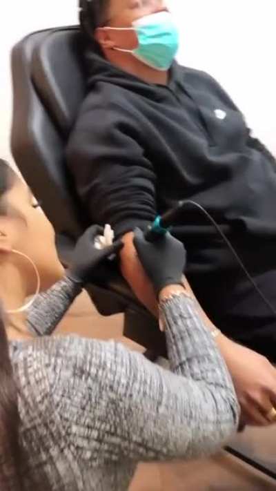 I ain't tatted up, but I'd let her tat me up..