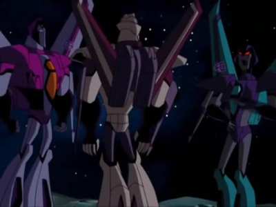 starscream has some cracking to do