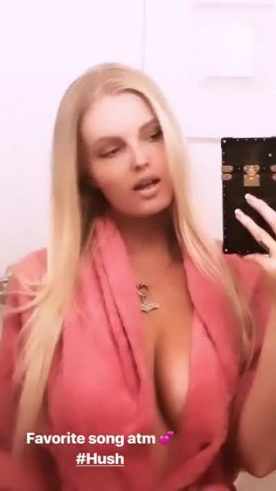 Bathrobe