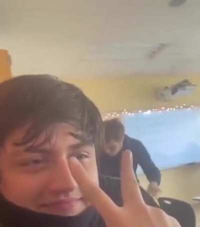 Follow the fingers