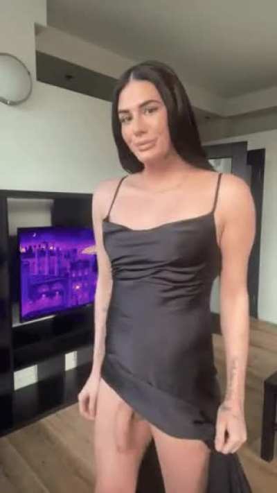 under the dressing gown nothing, out of the panties, you see I'm a little shy🥰😍<wbr>😘🌃