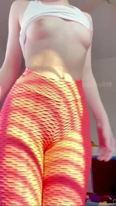 i've made a slight change to these yoga pants, what do you think?