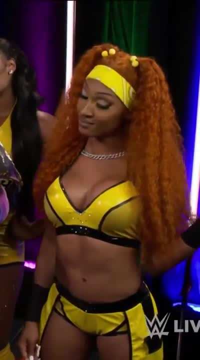 Jakara Jackson 