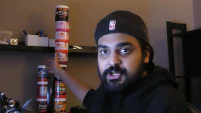 Muta knocks down the gfuel tower