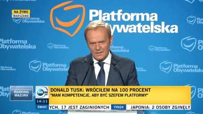 Donald Tusk na pierwszej konferencji wyciera podłogę funkcjonariuszem Kurwizji