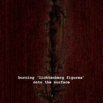 Electricity flowing across a wooden surface - some super relaxing and meditative content for your evening