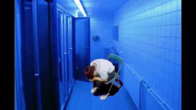 shitting at tokyo-3