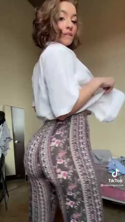 Her ass is amazing🥵