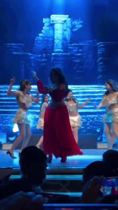 Nora Fatehi 