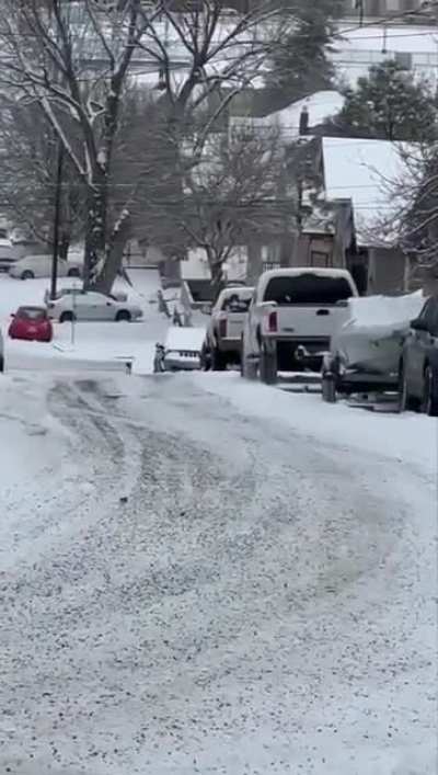Cop car not using emergency brake on icy hill