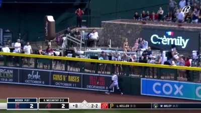 [Highlight] Jake McCarthy solo shot gives Arizona a 3-2 lead in the 8th inning!