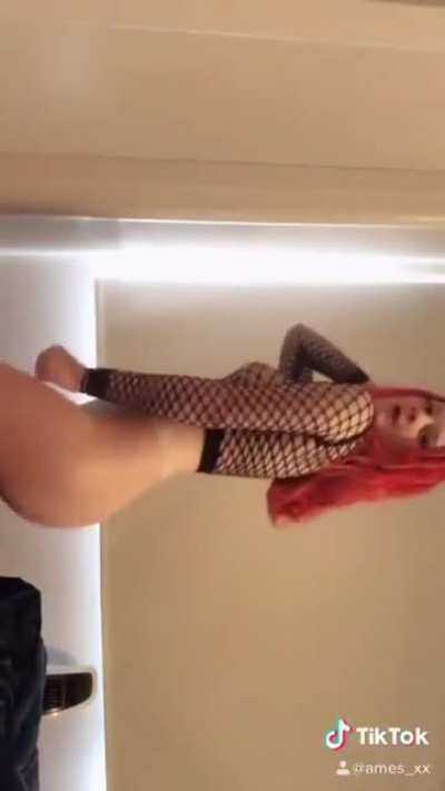 Boobs shake