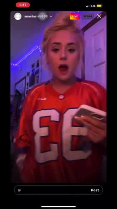 maddi<wbr>son/m<wbr>addib<wbr>anned<wbr>10 flashes her tit’s