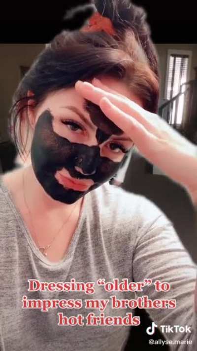 she looked like a middle aged Karen