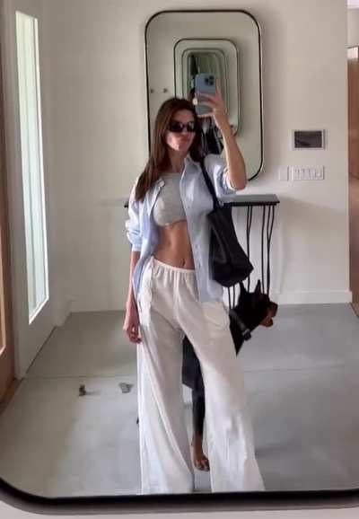 Crop Top & Shades