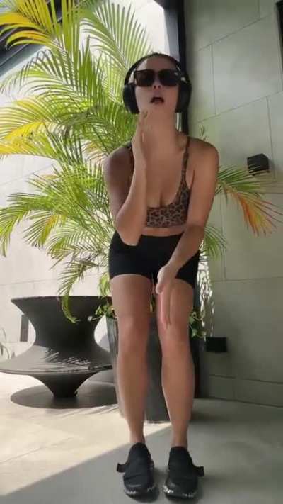 Yassi Pressman