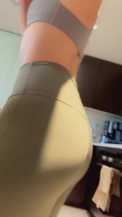 hope you like my morning cardio outfit