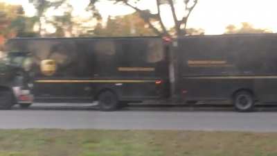 2 trucks have secks