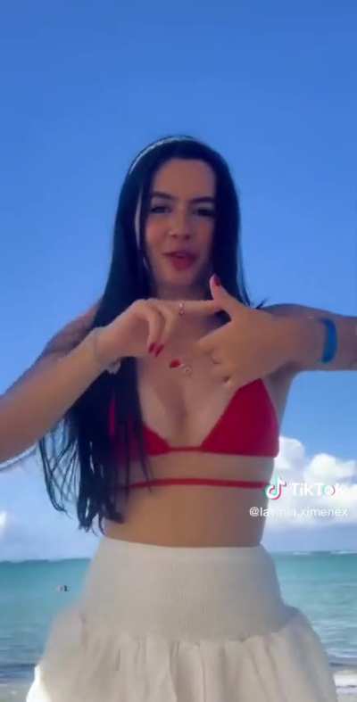 lavinia ximex