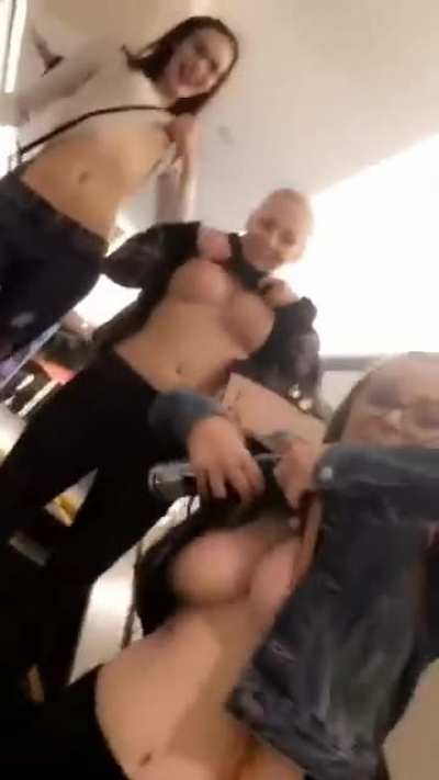 Flashing Tits In The Mall
