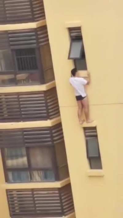 When the husband comes home early...
