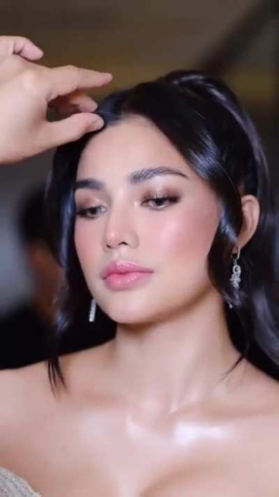 Jane De Leon