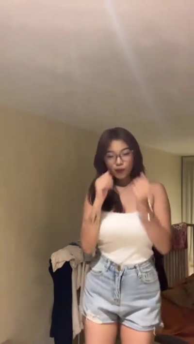 @monicaa