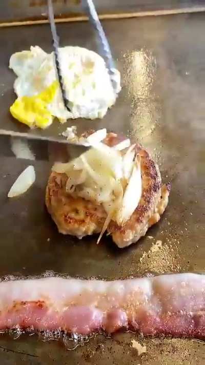 Korean Bacon Burger