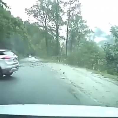 Boulders > Cars