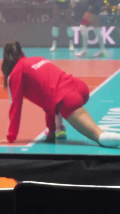 Hande Baladın