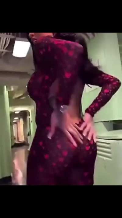 Lil booty Glo👅