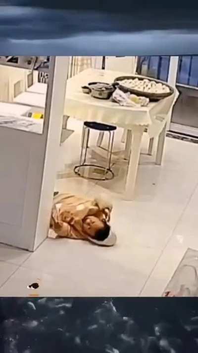 tadinho KKKKKKKKK