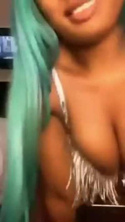 🥵🍑