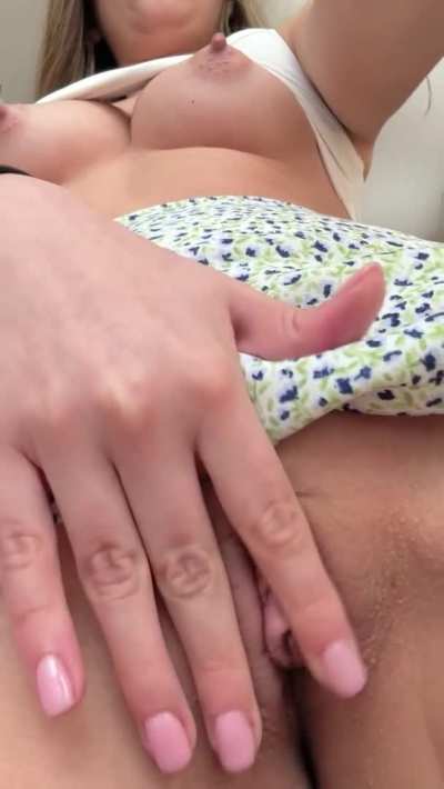My body is not perfect but I've got a nice pussy