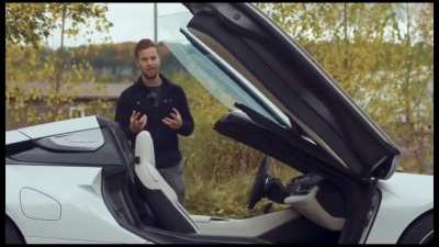 How to properly get inside a BMW i8