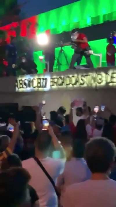 Angel Locsin: 
