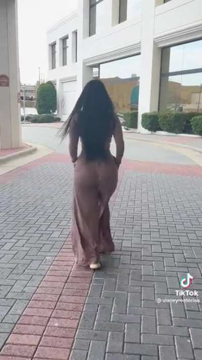 Viane<wbr>yrent<wbr>eriaa 🍑