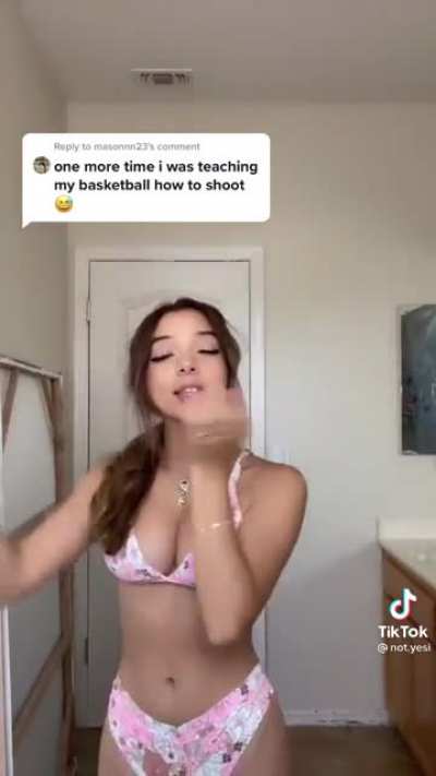 She pays the bills😵‍💫