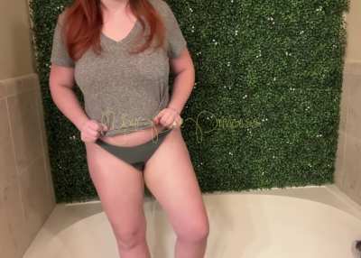 Love watching these panties get wet 🥰
