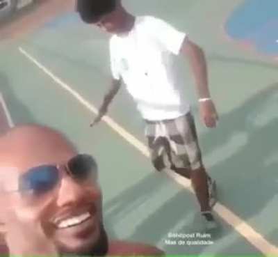 😀😐